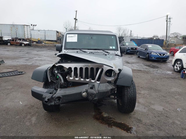 2018 JEEP WRANGLER JK UNLIMITED 1C4BJWDG7JL924662 Photo 5