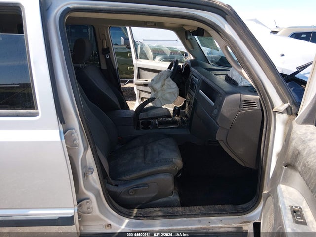 2008 JEEP COMMANDER 1J8HH48K78C195042 Photo 4