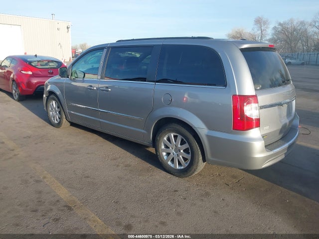 44600975 :رقم المزاد ، 2C4RC1BG4FR730636 vin ، 2015 Chrysler Town & Country Touring مزاد بيع