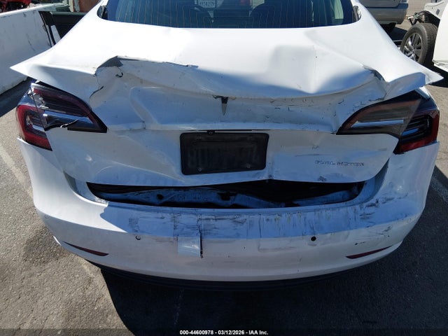 2019 Tesla Model 3 Long Range/performance მანქანა იყიდება აუქციონზე, vin: 5YJ3E1EB5KF477672, აუქციონის ნომერი: 44600978