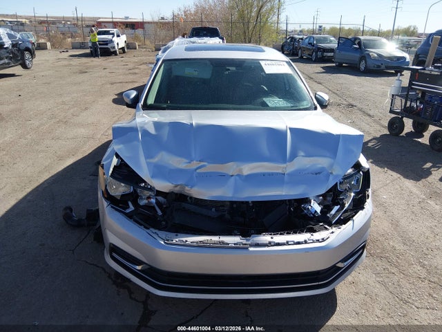 1VWBT7A34GC042808 Volkswagen Passat 1.8t Se
