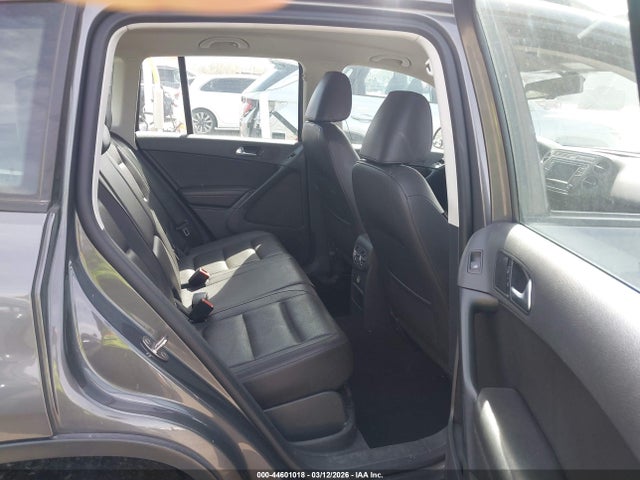 2016 VOLKSWAGEN TIGUAN WVGAV7AX6GW558612 Photo 7
