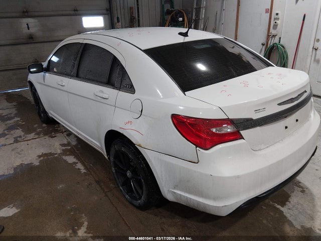 2014 CHRYSLER 200 1C3CCBBB5EN150456 Photo 2