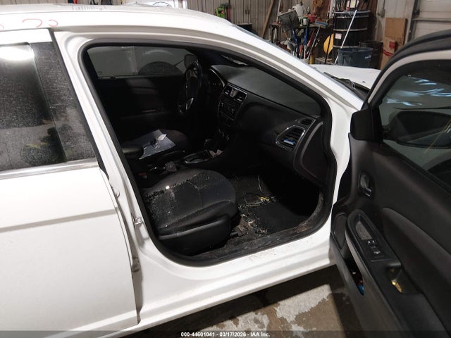 2014 CHRYSLER 200 1C3CCBBB5EN150456 Photo 4
