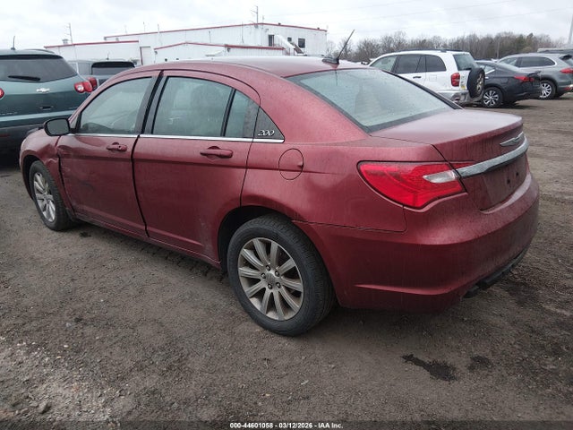 2014 CHRYSLER 200 1C3CCBBB9EN176557 Photo 2