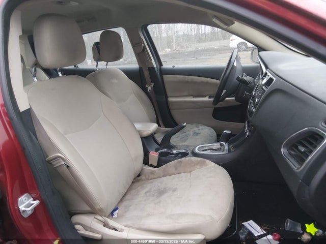 2014 CHRYSLER 200 1C3CCBBB9EN176557 Photo 4