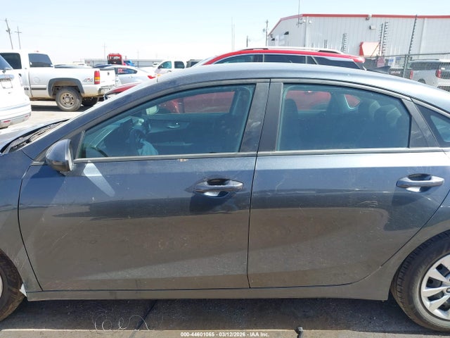 44601065 :رقم المزاد ، 3KPF24AD5RE695576 vin ، 2024 Kia Forte Lx مزاد بيع