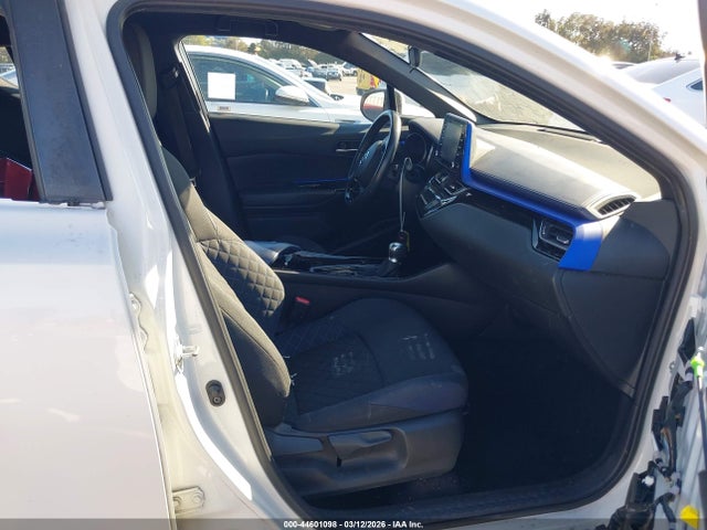 Toyota C-HR XLE 2021 NMTKHMBX9MR128208 Image 5
