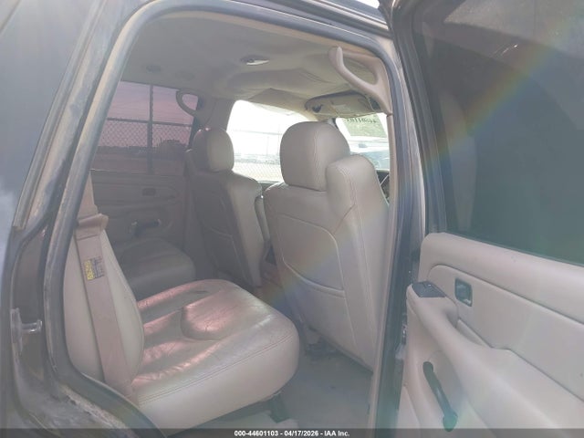 44601103 :رقم المزاد ، 1GNEC13Z44R120745 vin ، 2004 Chevrolet Tahoe Lt مزاد بيع