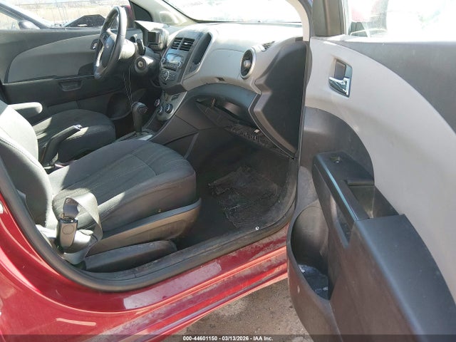 1G1JC6SG0E4189640 Chevrolet Sonic Lt Auto