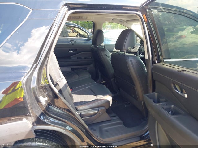 44601252 :رقم المزاد ، 5N1DR3DJ2PC206338 vin ، 2023 Nissan Pathfinder Platinum 4wd مزاد بيع