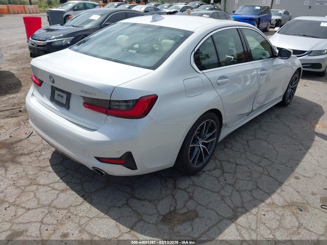 44601267 :رقم المزاد ، 3MW5R1J04M8B70869 vin ، 2021 Bmw 330i مزاد بيع