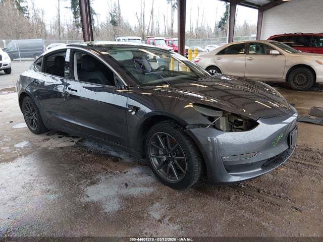 2018 TESLA MODEL 3 5YJ3E1EAXJF036609 Photo 0