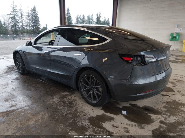 2018 TESLA MODEL 3 5YJ3E1EAXJF036609 Photo 2