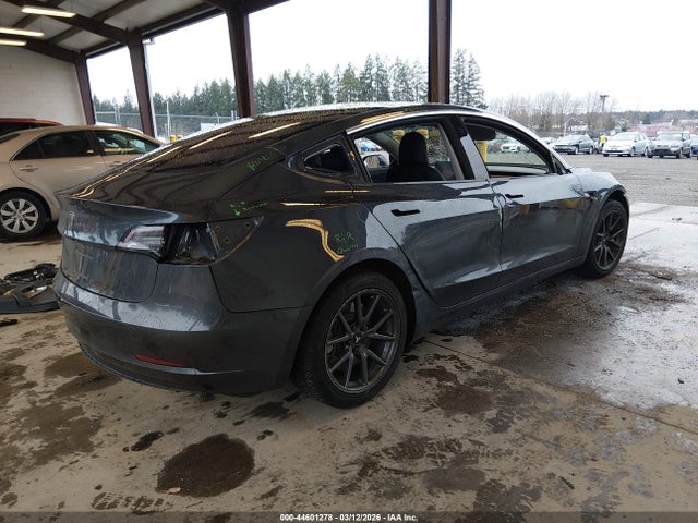 2018 TESLA MODEL 3 5YJ3E1EAXJF036609 Photo 3