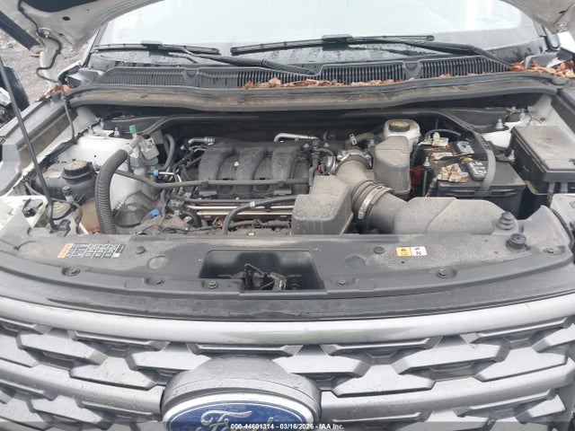 Ford EXPLORER XLT 2018 1FM5K8D86JGA50422 Image 10