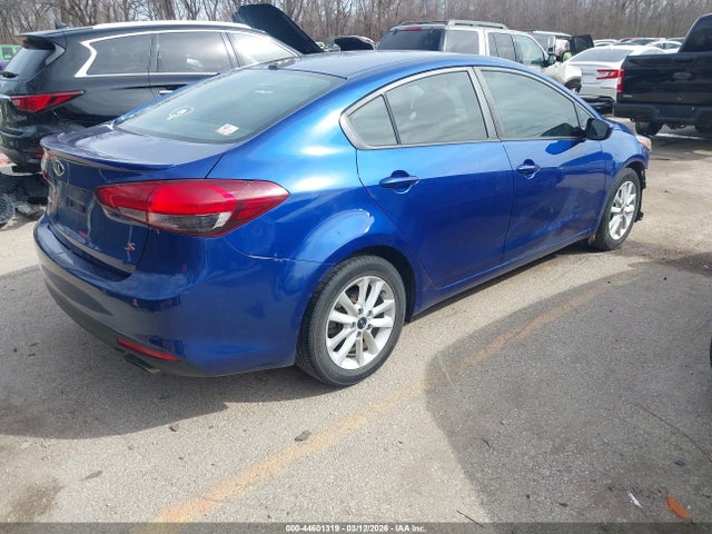 Продажа на аукционе авто 2017 Kia Forte S, vin: 3KPFL4A71HE045777, номер лота: 44601319