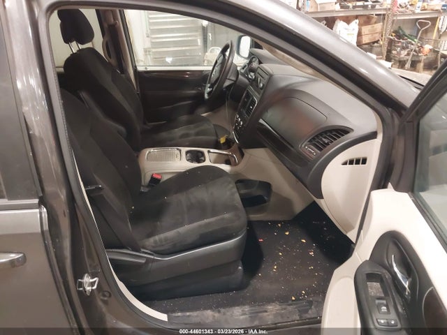 44601343 :رقم المزاد ، 2C4RDGCG5GR319407 vin ، 2016 Dodge Grand Caravan Sxt مزاد بيع