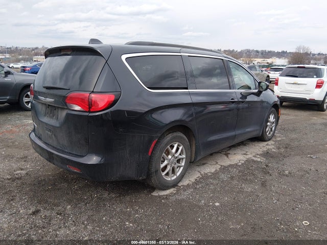 2C4RC1DGXMR566383 Chrysler Voyager Lxi
