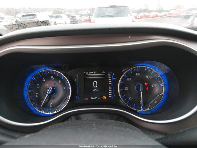 2C4RC1DGXMR566383 Chrysler Voyager Lxi