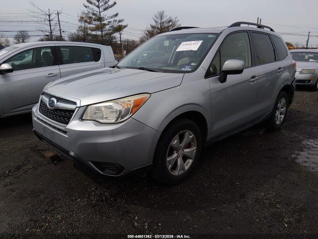 44601362 :رقم المزاد ، JF2SJAEC9EH555957 vin ، 2014 Subaru Forester 2.5i Premium مزاد بيع