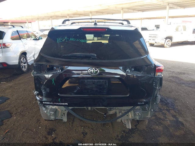 5TDHZRAH1LS018901 Toyota Highlander Xle