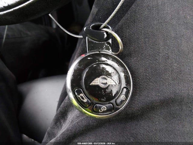 2011 MINI COOPER CLUBMAN WMWZF3C55BT188673 Photo 10