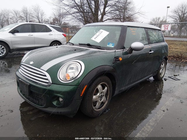 2011 MINI COOPER CLUBMAN WMWZF3C55BT188673 Photo 1