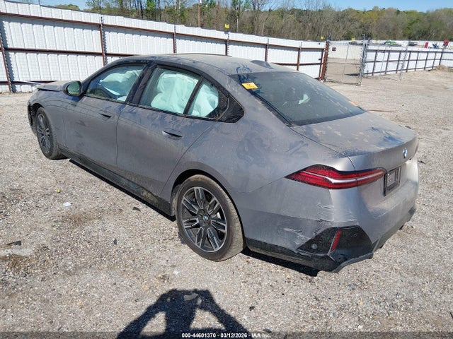 44601370 :رقم المزاد ، WBA43FJ0XRCS73661 vin ، 2024 Bmw 530 I مزاد بيع