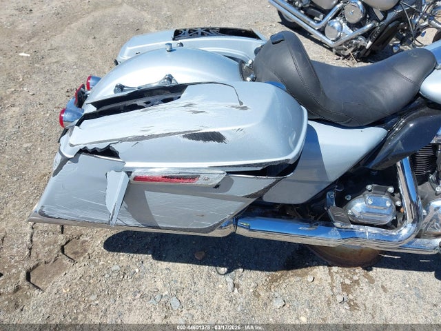Harley-Davidson FLHX 2023 1HD1KBC12PB659757 Image 16