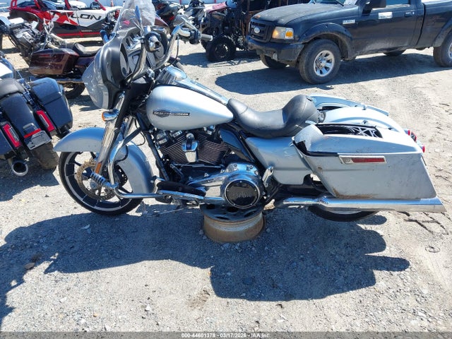 Harley-Davidson FLHX 2023 1HD1KBC12PB659757 Image 12