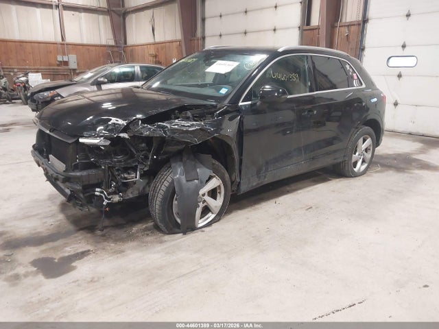 2020 Audi Q3 Premium 45 Tfsi Quattro Tiptronic მანქანა იყიდება აუქციონზე, vin: WA1AECF39L1114709, აუქციონის ნომერი: 44601389