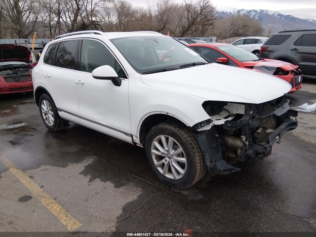 2014 VOLKSWAGEN TOUAREG WVGEF9BP6ED008442