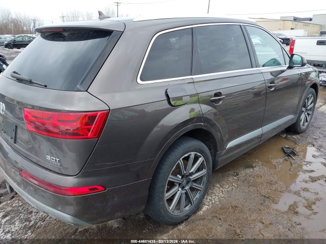 2018 AUDI Q7 WA1VAAF72JD011115 Photo 3