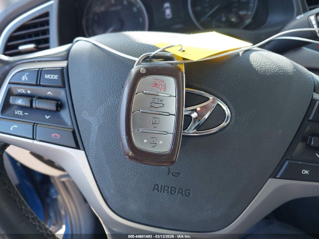 5NPD84LF0HH150917 Hyundai Elantra Limited