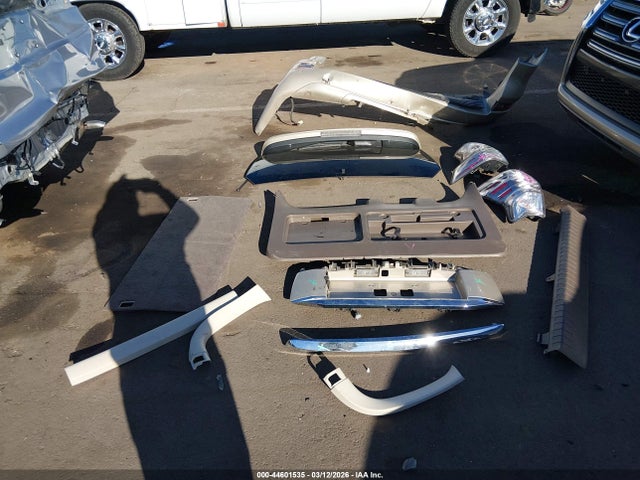 44601535 :رقم المزاد ، JTJBM7FX7E5077059 vin ، 2014 Lexus Gx 460 مزاد بيع