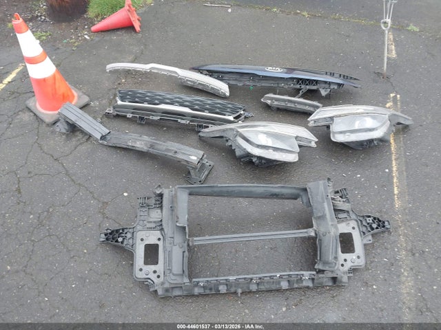 KNDERCAA9M7205754 KIA SELTOS EX
