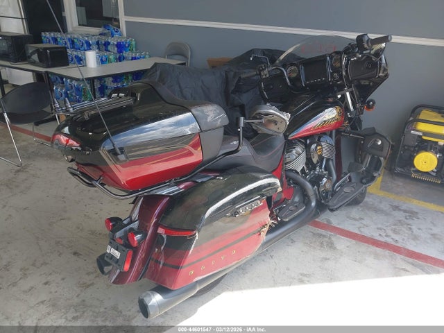 2024 INDIAN MOTORCYCLE CO. ROADMASTER 56KTKEBBXR3430997 Photo 3