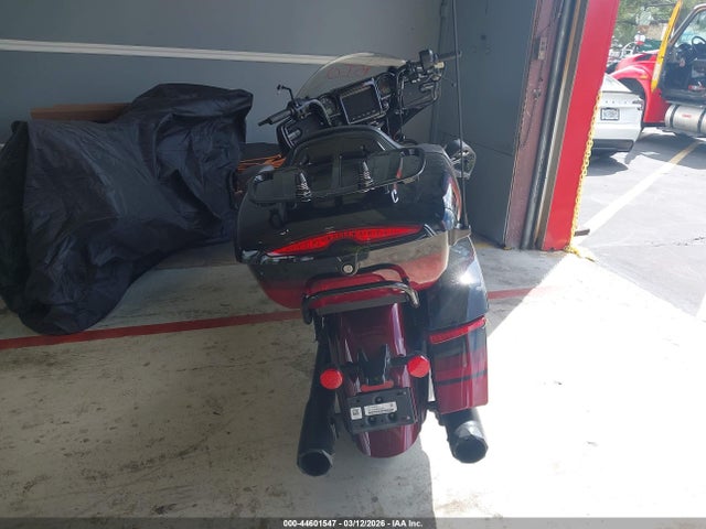 2024 INDIAN MOTORCYCLE CO. ROADMASTER 56KTKEBBXR3430997 Photo 5