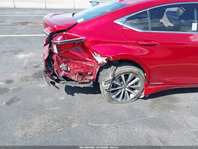 2020 Lexus Es 300h მანქანა იყიდება აუქციონზე, vin: 58AD21B19LU008364, აუქციონის ნომერი: 44601646