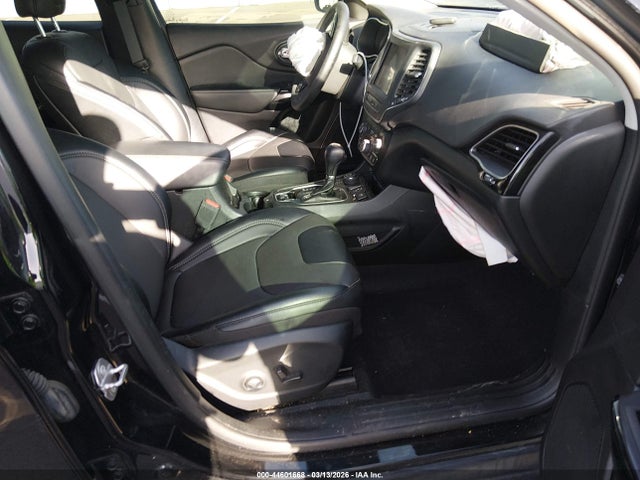 44601668 :رقم المزاد ، 1C4PJMMB9PD102821 vin ، 2023 Jeep Cherokee Altitude Lux 4x4 مزاد بيع