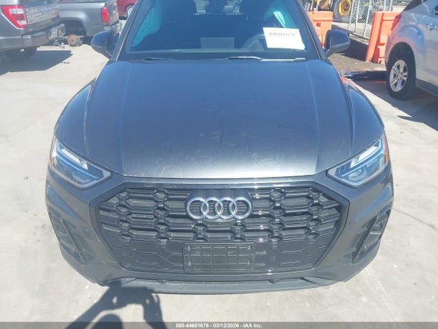 Продаж на аукціоні авто 2022 Audi Q5 Premium Plus 45 Tfsi S Line Quattro S Tronic, vin: WA1EAAFY1N2005896, номер лоту: 44601676