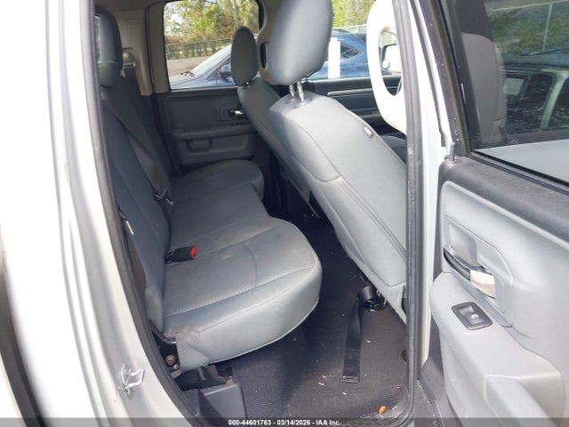 44601763 :رقم المزاد ، 1C6RR6GT6FS553157 vin ، 2015 Ram 1500 Slt مزاد بيع