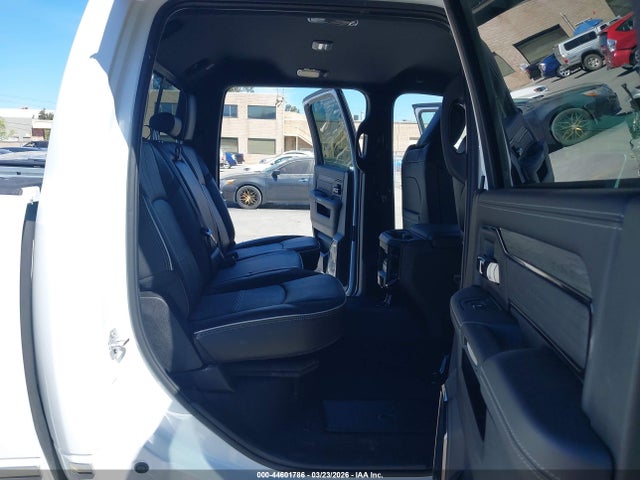 3C63R3SL5TG252961 RAM 3500 Limited 4x4 6&#039;4 Box