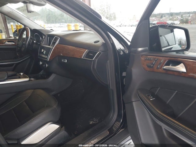 2014 MERCEDES-BENZ GL 550 4JGDF7DE5EA407498 Photo 4
