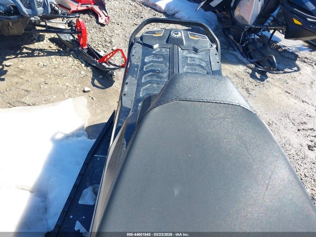 Ski Doo Renegade Adrenaline 850 2019 2BPSUFKB2KV000841 Image 8
