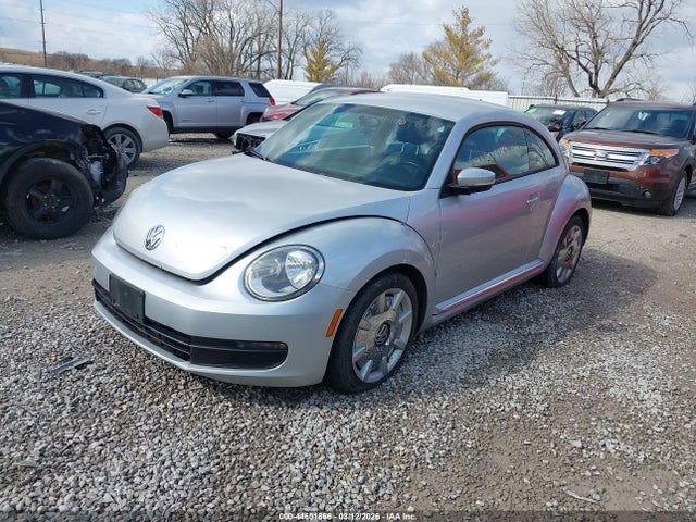 44601866 :رقم المزاد ، 3VWJP7AT5CM602246 vin ، 2012 Volkswagen Beetle 2.5l مزاد بيع