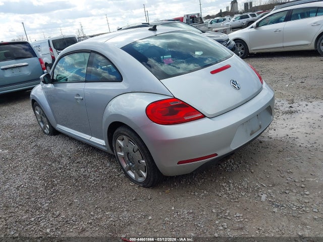 44601866 :رقم المزاد ، 3VWJP7AT5CM602246 vin ، 2012 Volkswagen Beetle 2.5l مزاد بيع