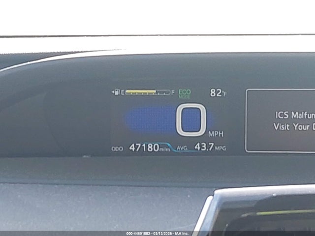 Toyota Prius Three 2018 JTDKARFU6J3553742 Image 7