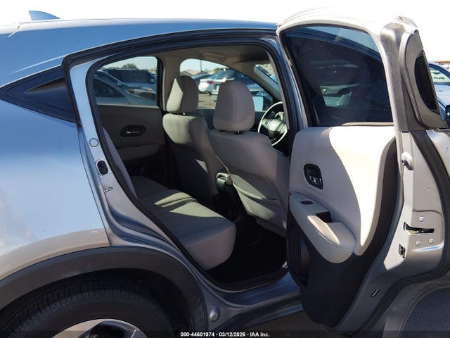 2018 HONDA HR-V 3CZRU6H37JG715782 Photo 7